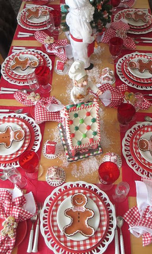 Christmas Trays, Plates & Napkins