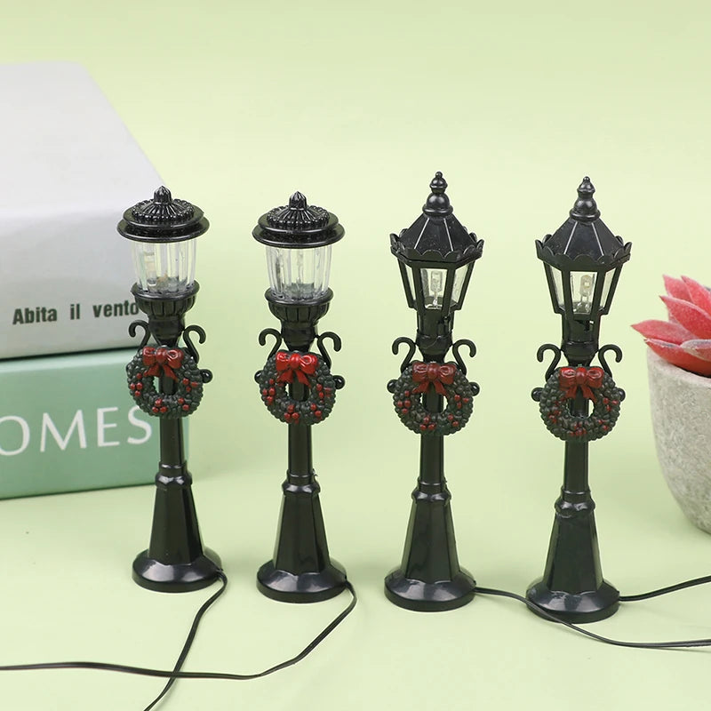 4Pcs/Set Christmas Mini Street Light Models Dollhouse Streetlight Micro-Landscape Fairy Garden Accessories