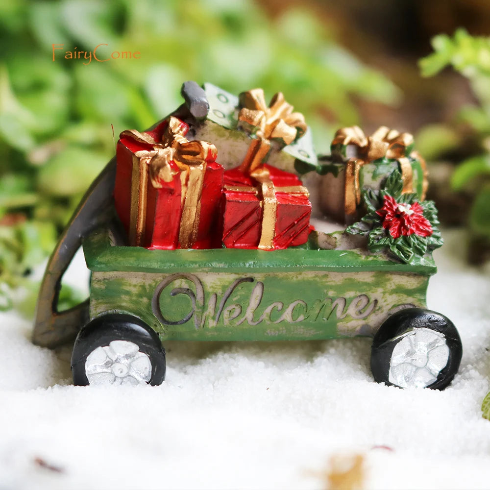 Miniature Christmas Gift Wagon Carriage Mini Resin Ornaments for Christmas Village Figurines Accessories Fairy Garden Decoration